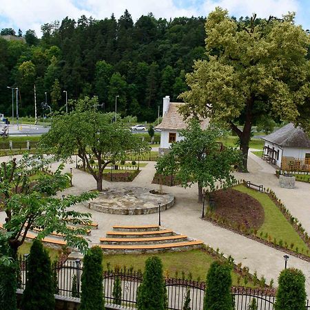 Villa Turris Apartamenty Przy Muszynskim Zamku Muszyna Extérieur photo